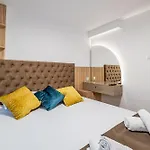 Angel 2bdrm Modern * فارنا