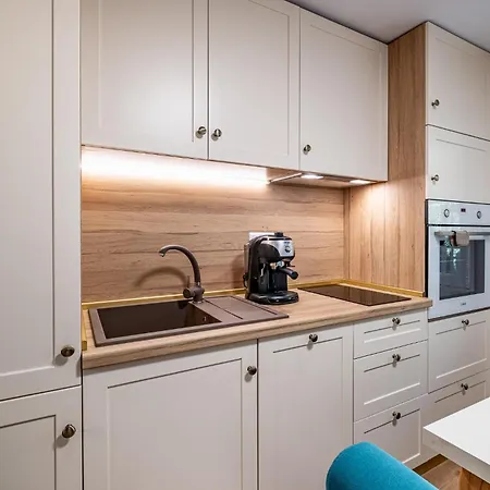 Angel 2bdrm Modern Lägenhet Varna