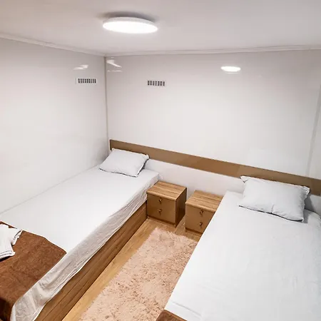 Angel 2bdrm Modern Apartment Varna