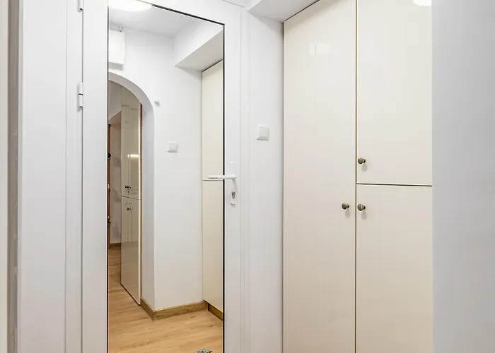 Angel 2bdrm Modern Varna